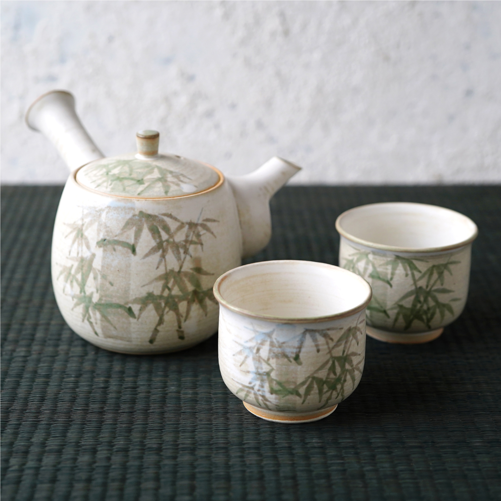 人気SALE安い京焼・清水焼　お茶呑茶碗 5客SET　ヒワ花雲(ひわかうん)　壹　QIN077　磁器 湯呑み、カップ